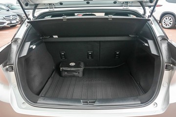 https://vehicle-cdn.autoleague.cloud/32225_81009925_18.jpg
