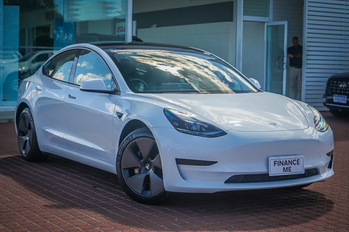 Tesla Model 3 image 1
