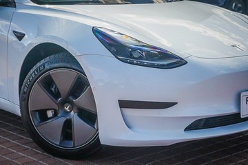 https://vehicle-cdn.autoleague.cloud/32225_81009933_2.jpg