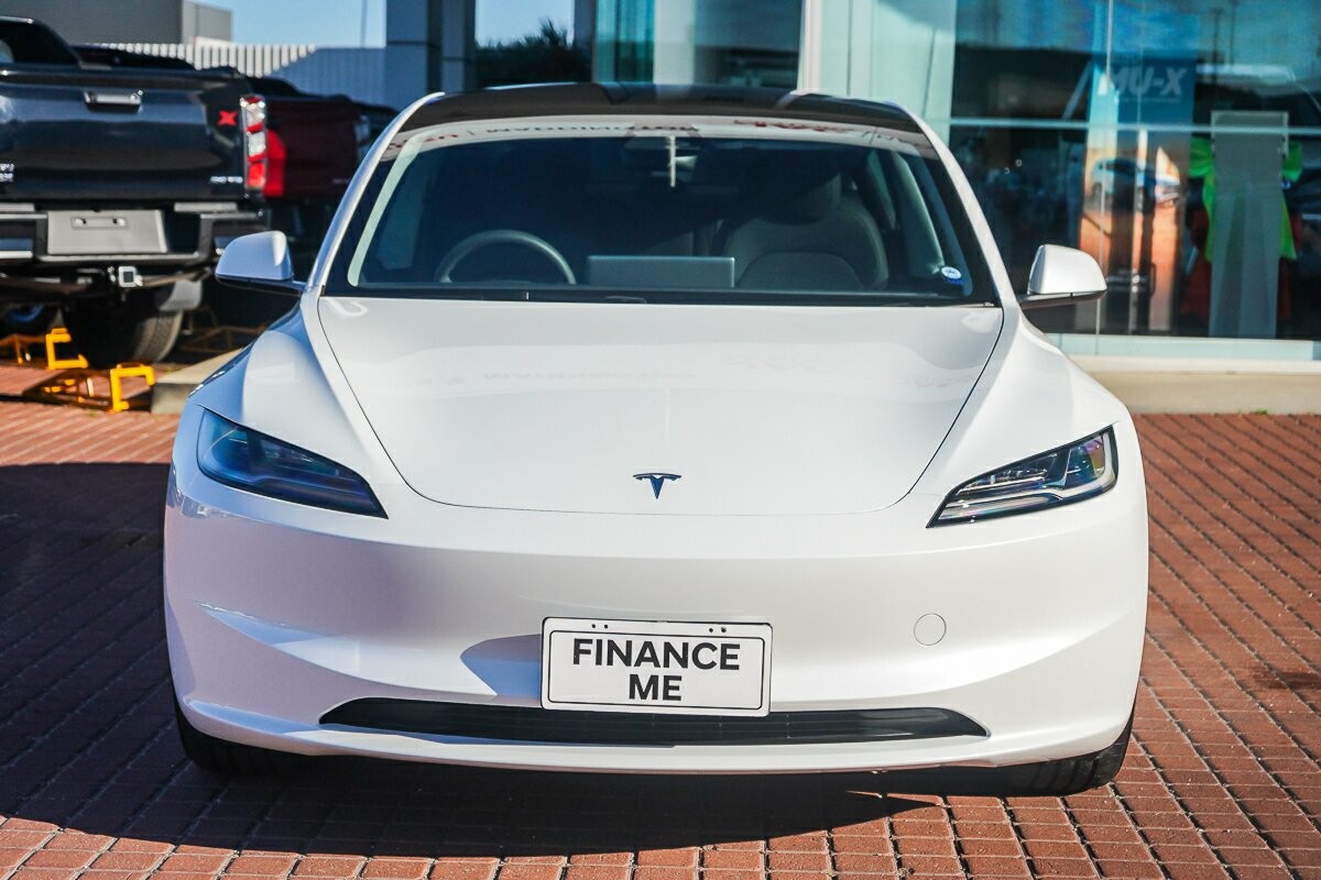 Tesla Model 3 image 3