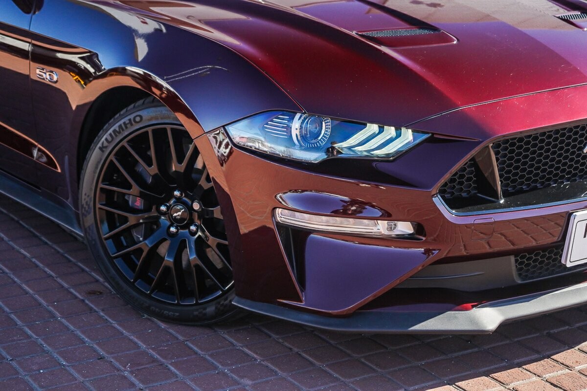 Ford Mustang image 2