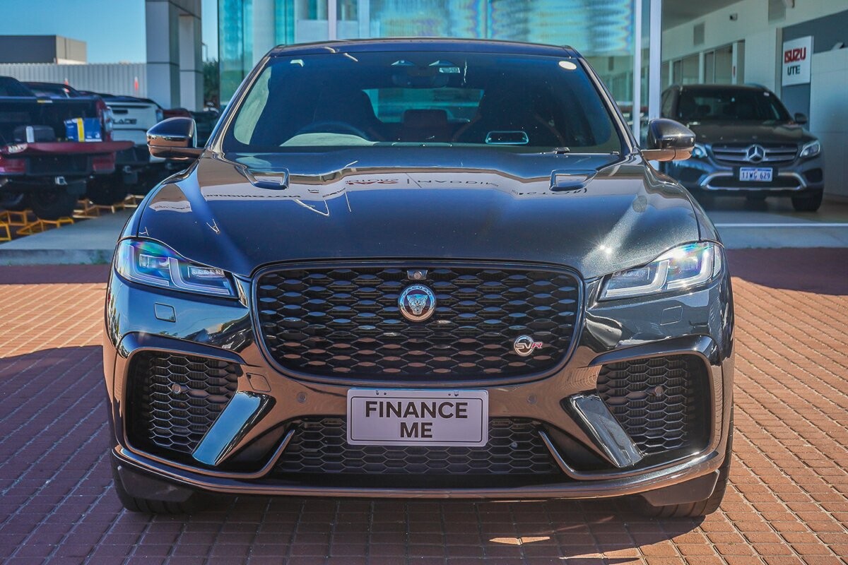 Jaguar F-pace image 3