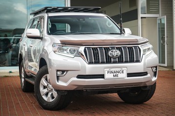 https://vehicle-cdn.autoleague.cloud/32225_81009949_1.jpg