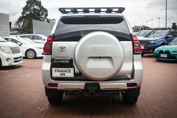 https://vehicle-cdn.autoleague.cloud/32225_81009949_7.jpg