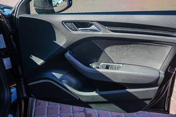 https://vehicle-cdn.autoleague.cloud/32225_81009952_10.jpg