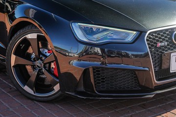 https://vehicle-cdn.autoleague.cloud/32225_81009952_2.jpg