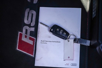 https://vehicle-cdn.autoleague.cloud/32225_81009952_23.jpg
