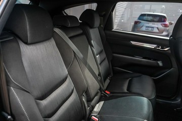 https://vehicle-cdn.autoleague.cloud/32225_81009958_9.jpg