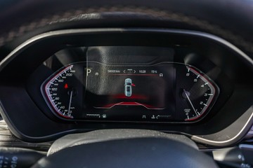 https://vehicle-cdn.autoleague.cloud/32225_81009961_16.jpg