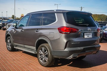 https://vehicle-cdn.autoleague.cloud/32225_81009961_6.jpg