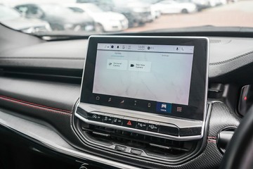 https://vehicle-cdn.autoleague.cloud/32225_81009965_16.jpg