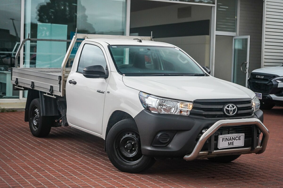 Toyota Hilux image 1