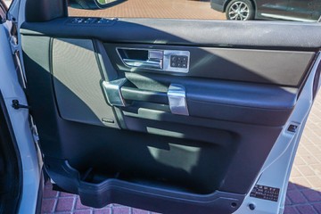 https://vehicle-cdn.autoleague.cloud/32225_81009981_11.jpg