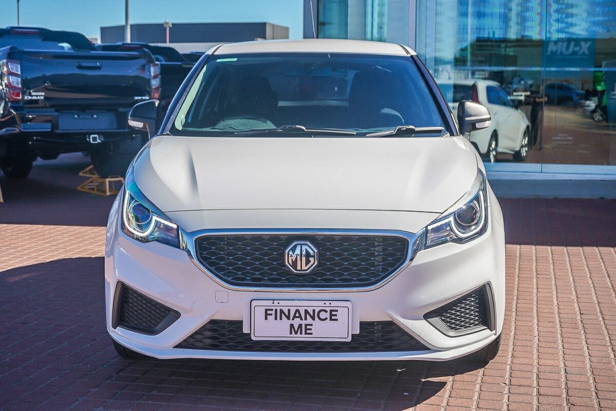 MG Mg3 image 3
