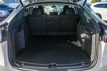 https://vehicle-cdn.autoleague.cloud/32225_81009991_18.jpg