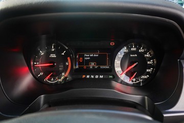 https://vehicle-cdn.autoleague.cloud/32225_81009995_15.jpg