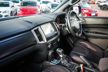 https://vehicle-cdn.autoleague.cloud/32225_81009995_21.jpg