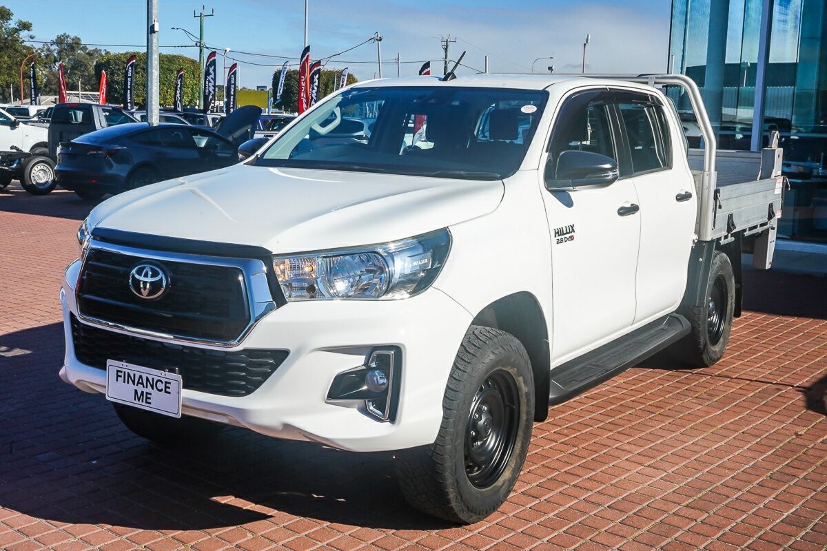 Toyota Hilux image 4