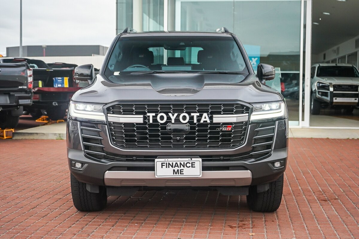 Toyota Landcruiser image 3