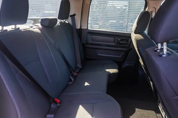 https://vehicle-cdn.autoleague.cloud/32225_81009998_11.jpg