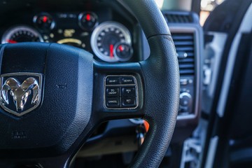 https://vehicle-cdn.autoleague.cloud/32225_81009998_16.jpg