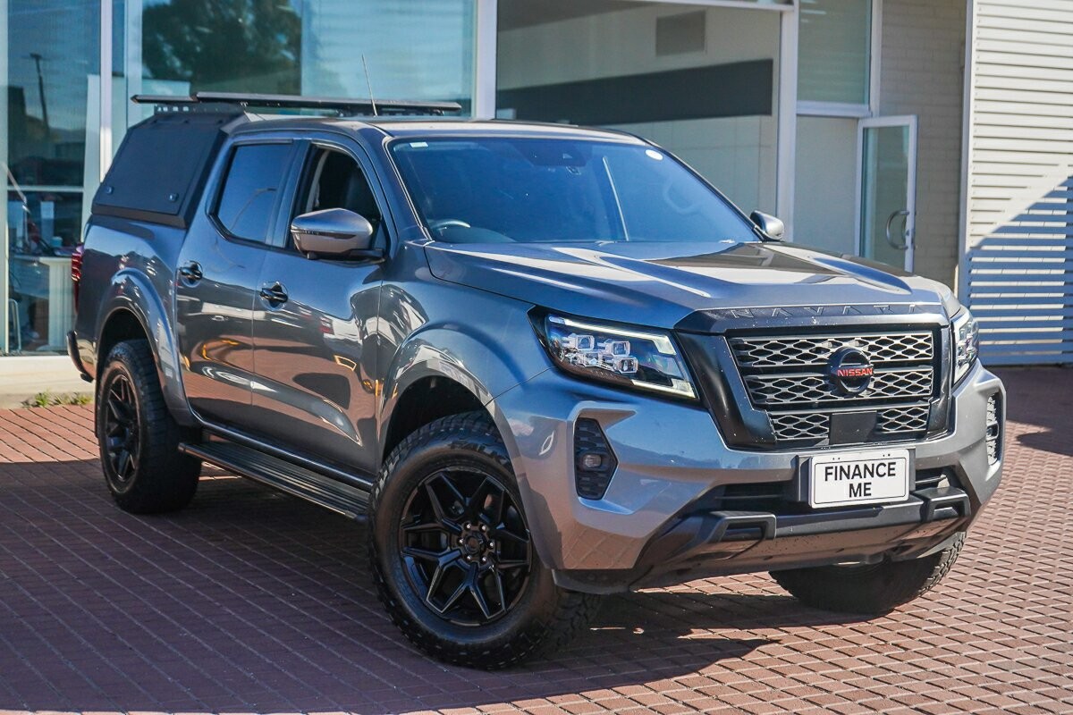 Nissan Navara image 1