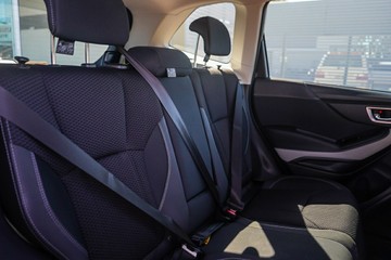 https://vehicle-cdn.autoleague.cloud/32225_81010004_9.jpg