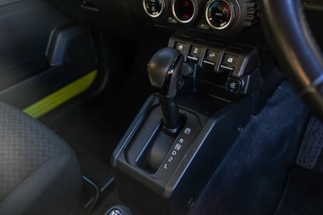 https://vehicle-cdn.autoleague.cloud/32225_81010008_14.jpg