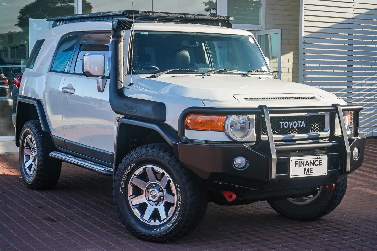 Toyota Fj Cruiser image 1