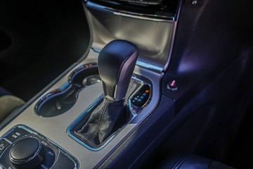 https://vehicle-cdn.autoleague.cloud/32225_81010020_18.jpg