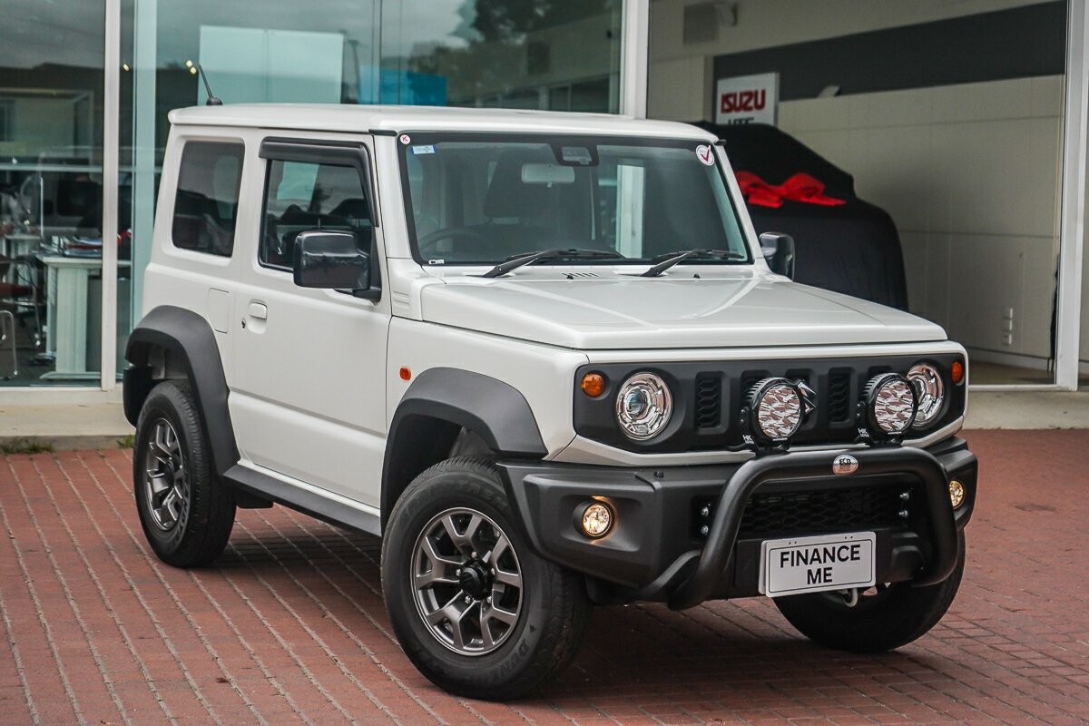 Suzuki Jimny image 1