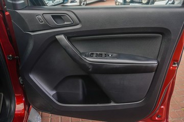 https://vehicle-cdn.autoleague.cloud/32225_81010033_11.jpg