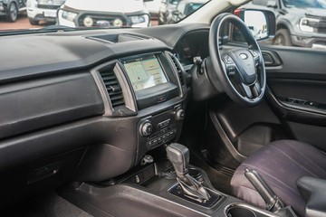 https://vehicle-cdn.autoleague.cloud/32225_81010033_20.jpg