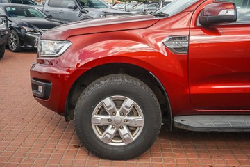 https://vehicle-cdn.autoleague.cloud/32225_81010033_5.jpg