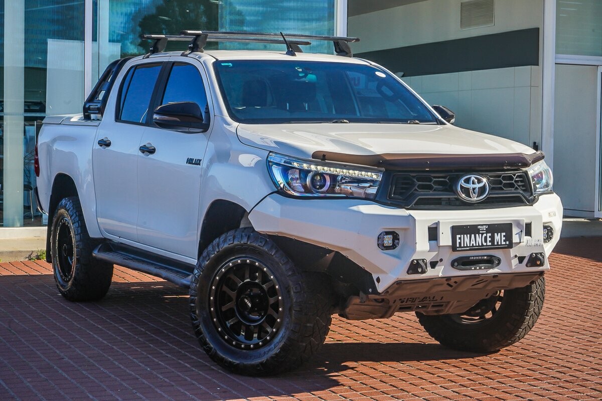 Toyota Hilux image 1