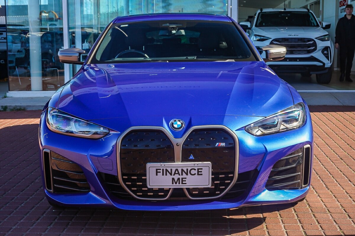 BMW I4 image 3
