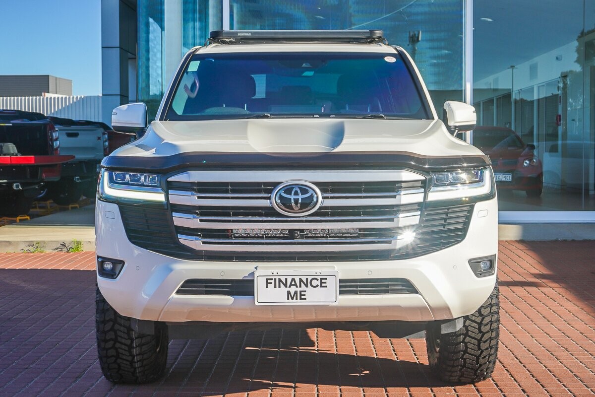 Toyota Landcruiser image 3