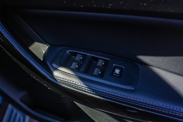 https://vehicle-cdn.autoleague.cloud/32225_81010039_12.jpg