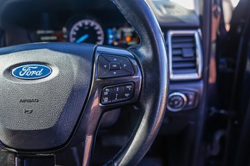 https://vehicle-cdn.autoleague.cloud/32225_81010039_14.jpg