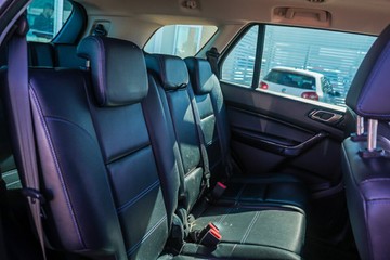 https://vehicle-cdn.autoleague.cloud/32225_81010039_9.jpg