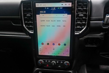 https://vehicle-cdn.autoleague.cloud/32225_81010042_17.jpg