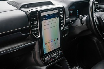 https://vehicle-cdn.autoleague.cloud/32225_81010042_21.jpg