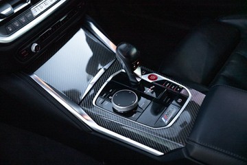 https://vehicle-cdn.autoleague.cloud/32225_81010045_26.jpg
