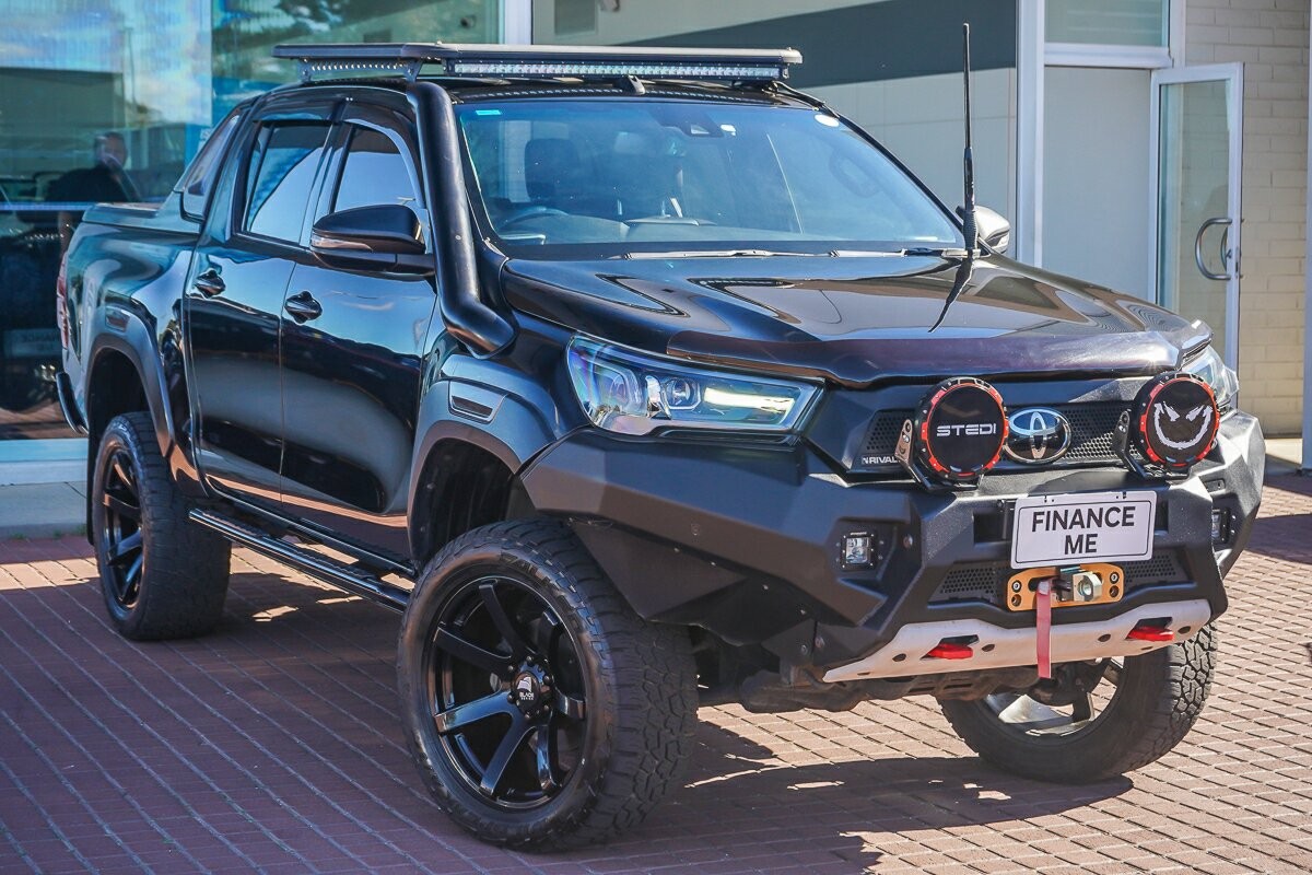 Toyota Hilux image 1