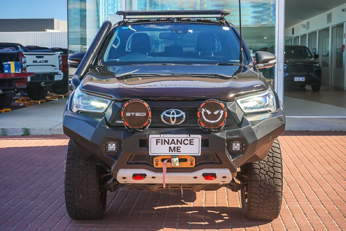 Toyota Hilux image 3