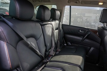 https://vehicle-cdn.autoleague.cloud/32225_81010054_9.jpg