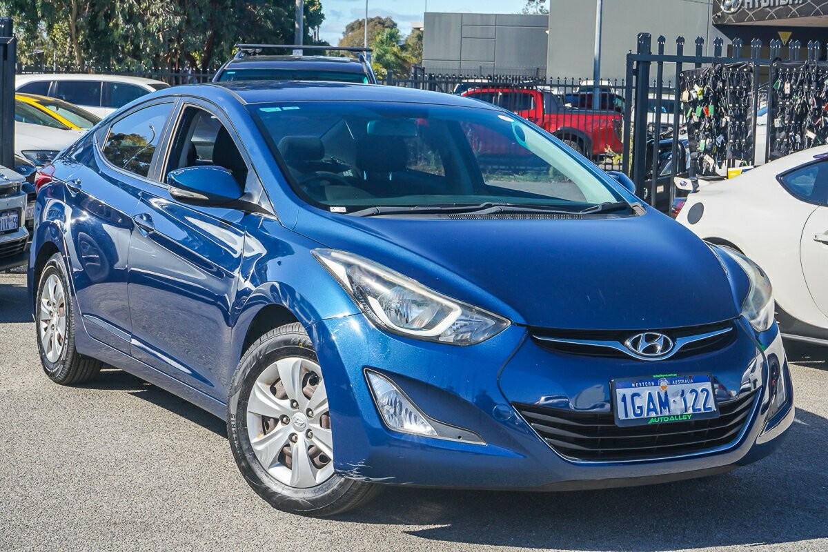 Hyundai Elantra image 1