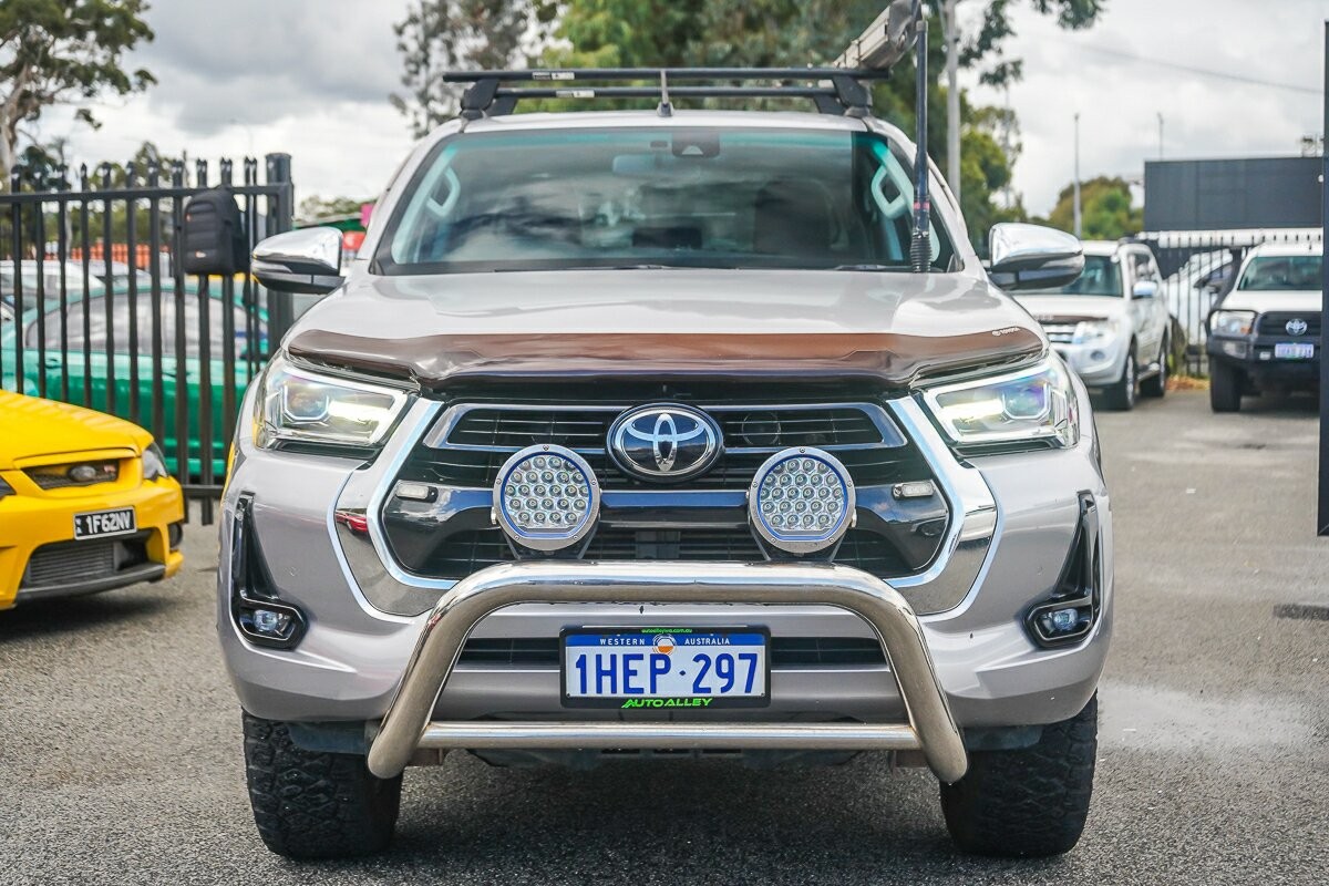 Toyota Hilux image 3