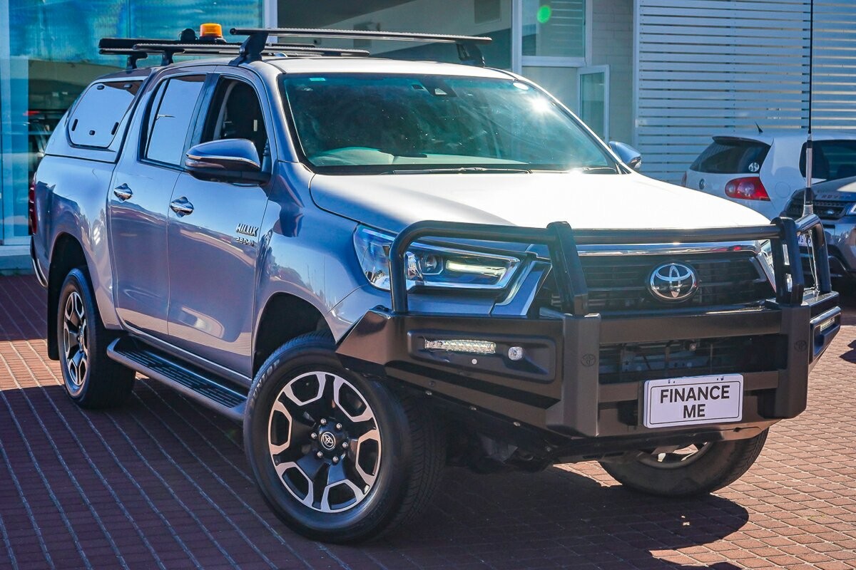 Toyota Hilux image 1