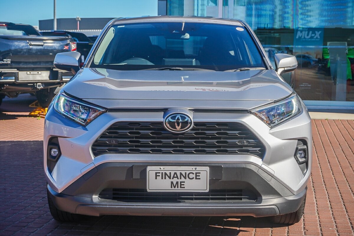 Toyota Rav4 image 3